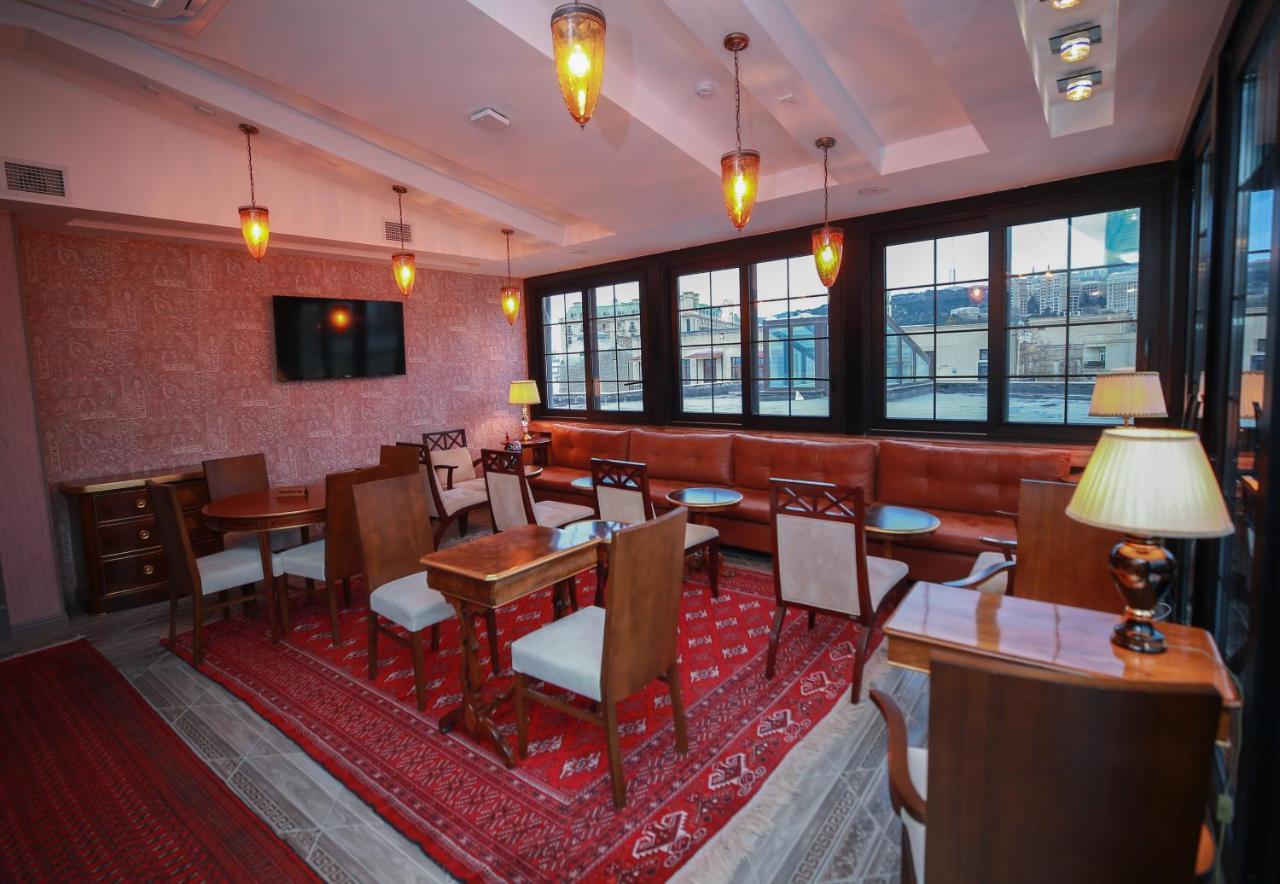 West Inn Hotel & Restaurant Nz Баку Экстерьер фото