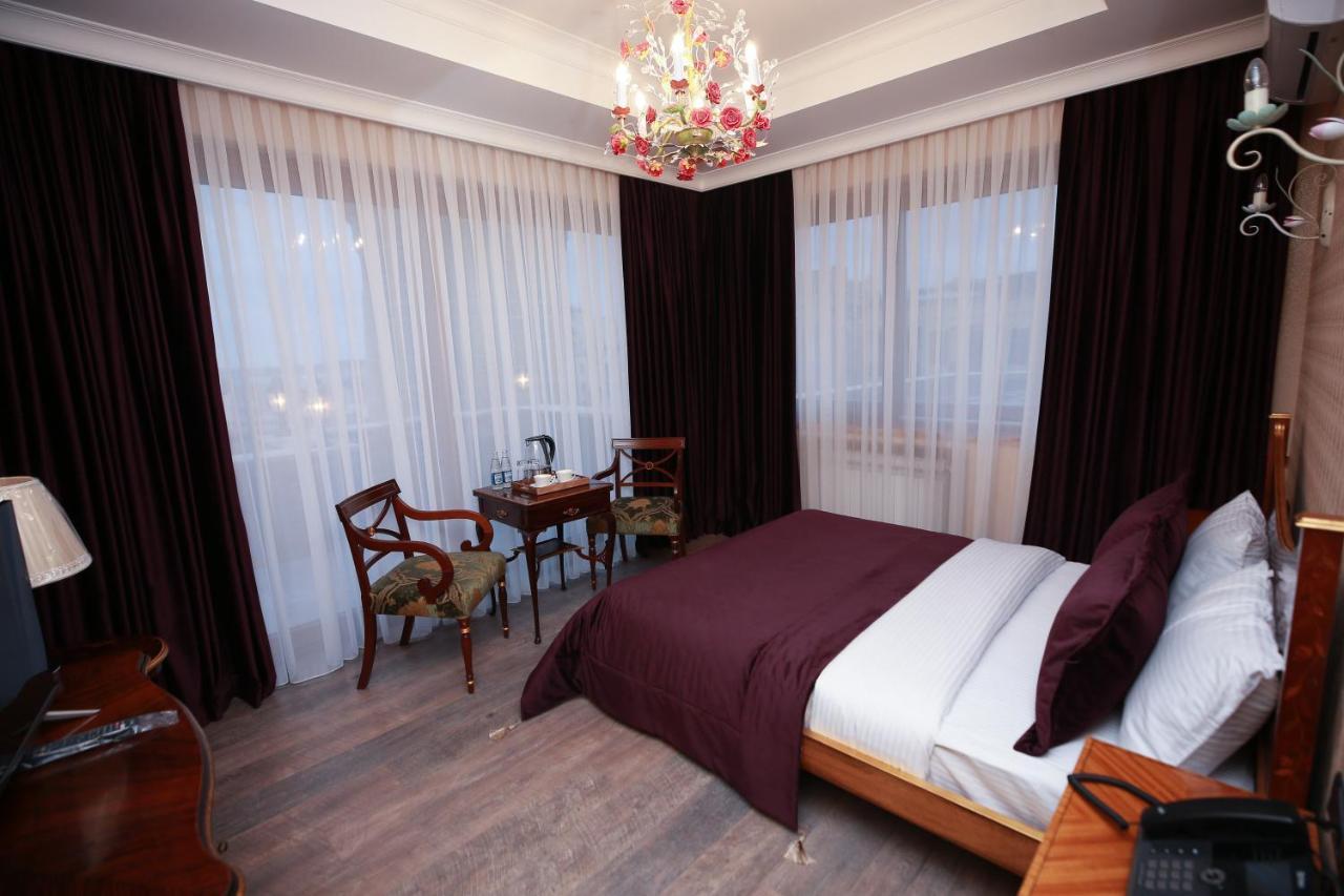 West Inn Hotel & Restaurant Nz Баку Экстерьер фото