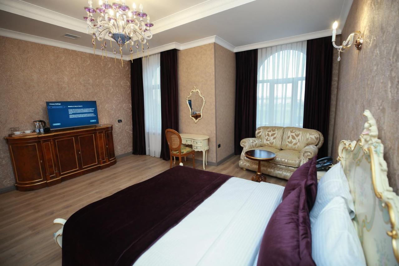 West Inn Hotel & Restaurant Nz Баку Экстерьер фото